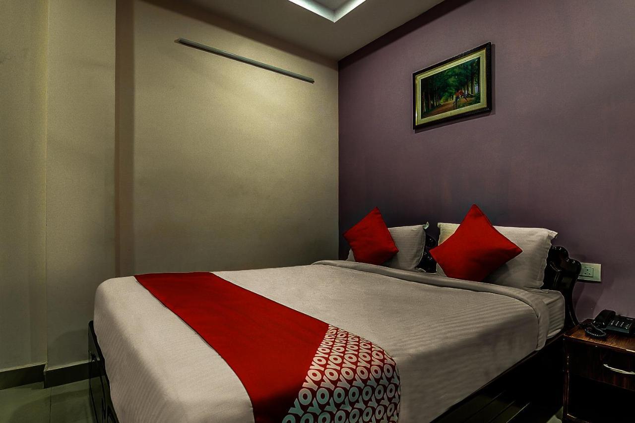 Oyo 8929 Stay Siddhartha Residency Jalāripeta Exteriör bild